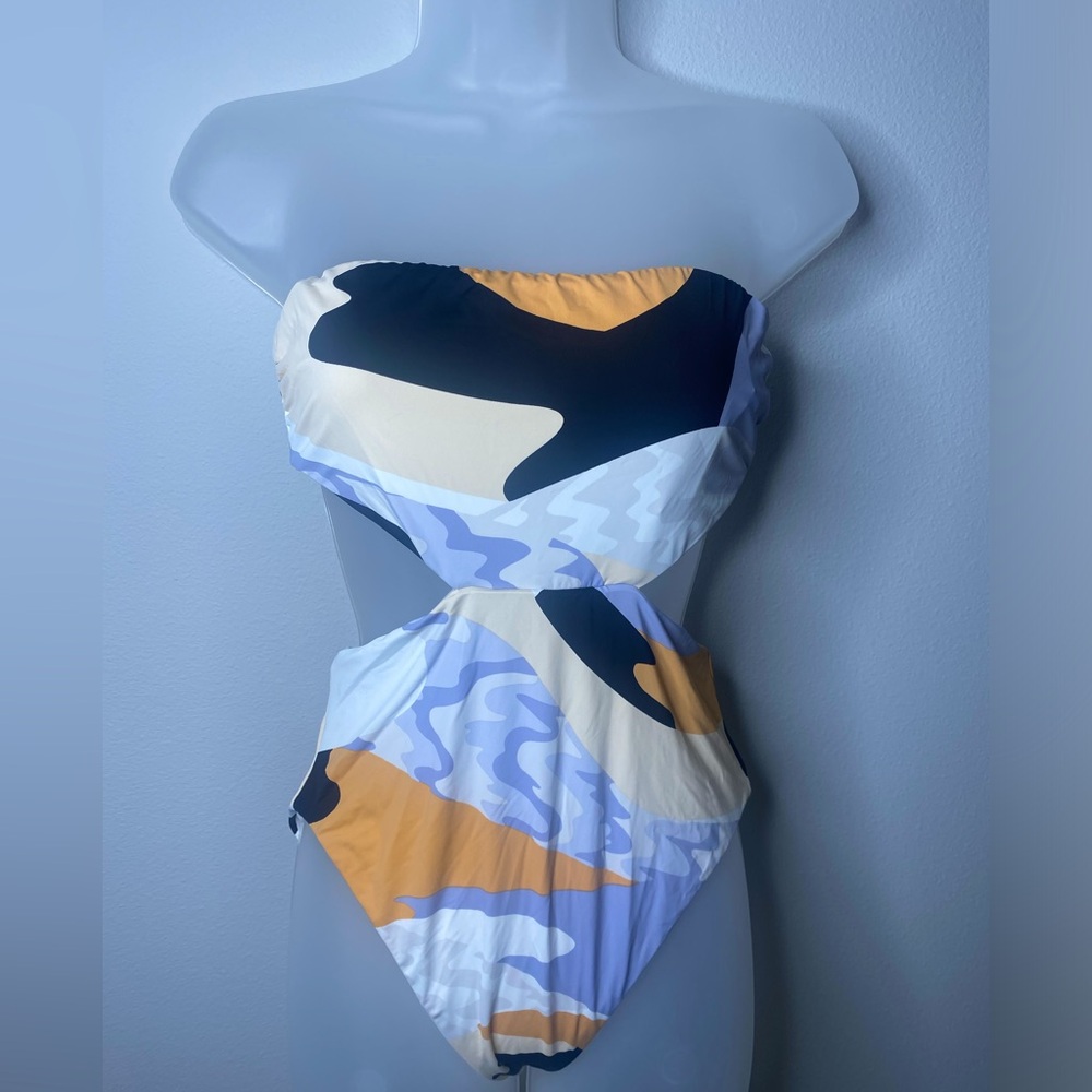 NEW BCBGENERATION SAVAGE BANDEAU HALTER ONE PIECE SWIMSUIT SZ Medium